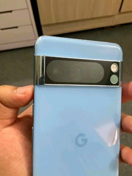 Google Pixel 8 pro 2