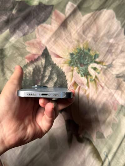 Apple iPhone 14