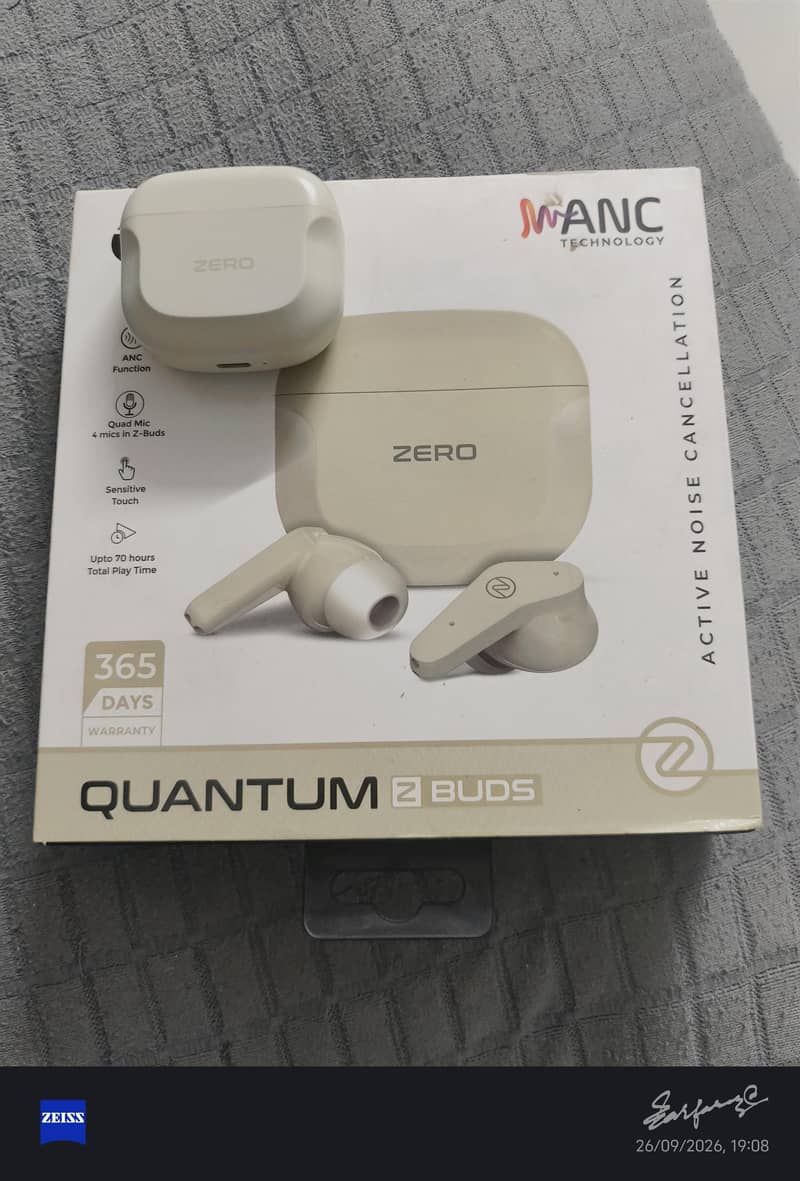 Zero Quantum earbuds 3