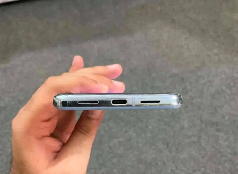 Google Pixel 8 pro 1