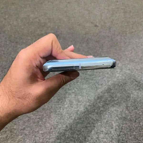 Google Pixel 8 pro 3