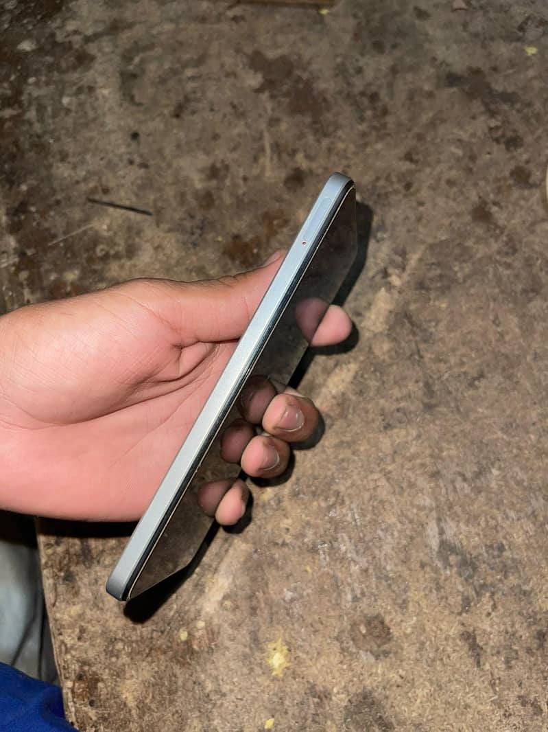 Realme C71 4