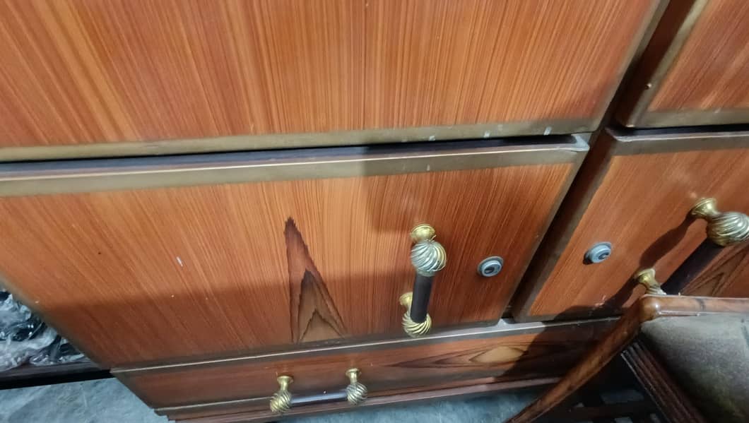 wardrobe 1