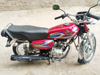 Honda 125 in very Good condition.