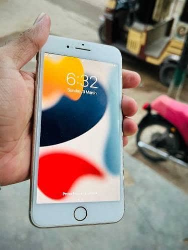 Apple iPhone 7