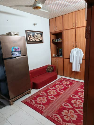 Rent 120 yards portion 2bed. d d 2nd Alladin park k samne National Cement society