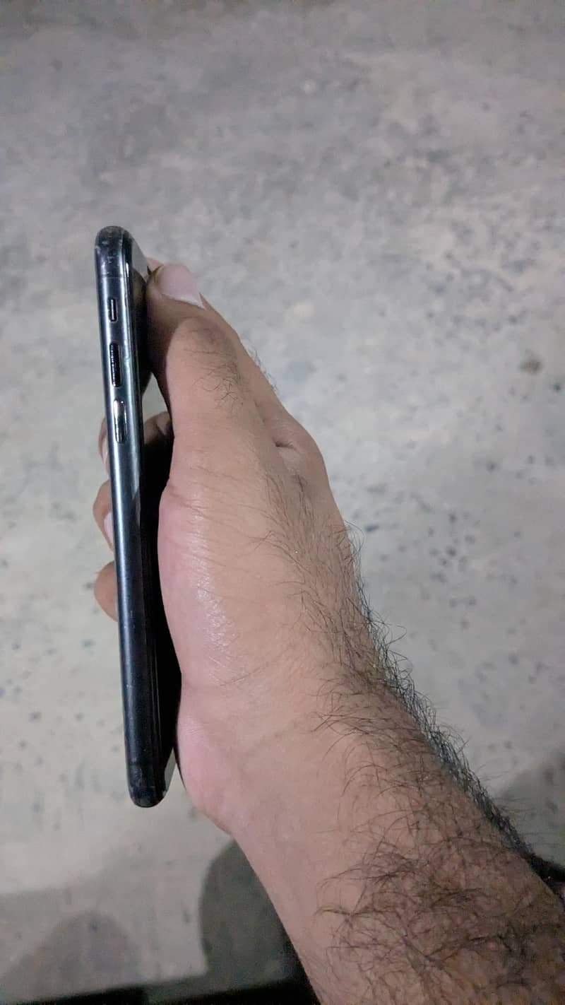 Apple iPhone X 0