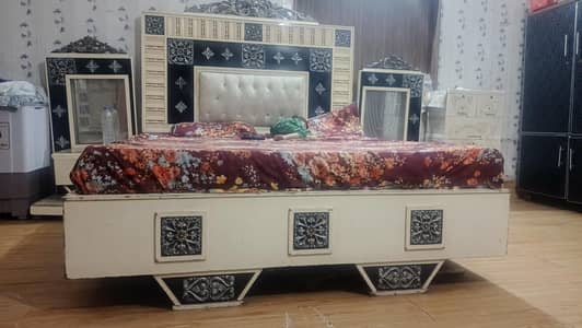 Bed king size baki saman free