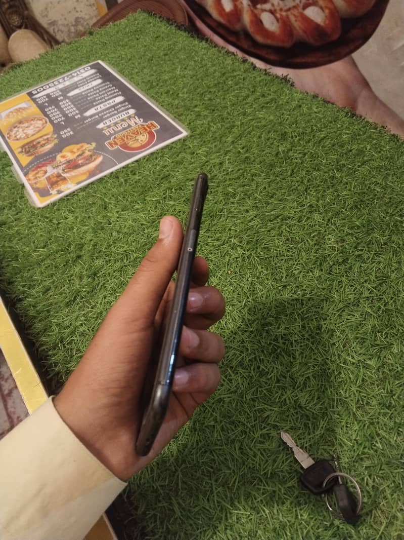 Apple iPhone 7 Plus 2