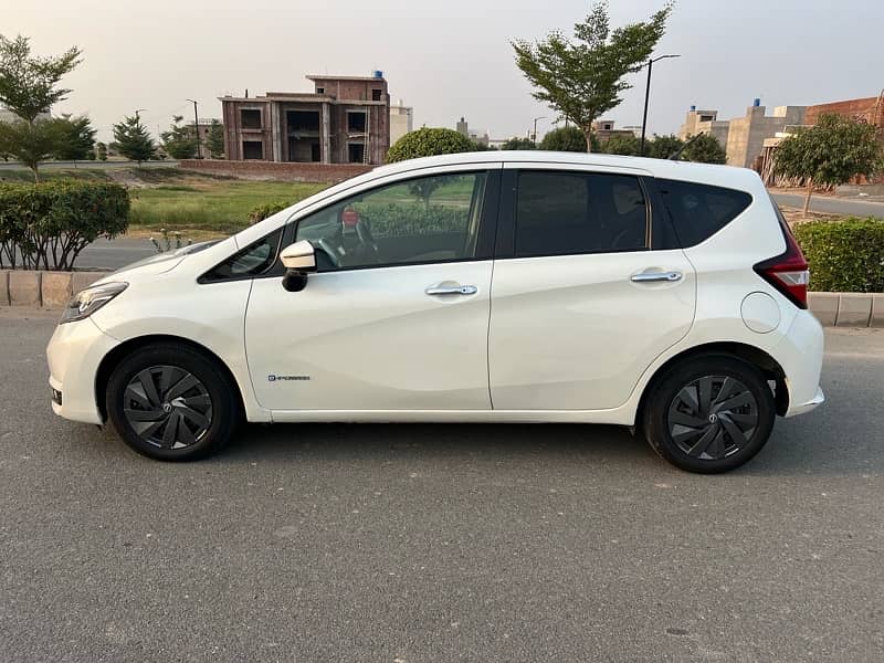 Nissan Note E Power 2018 4