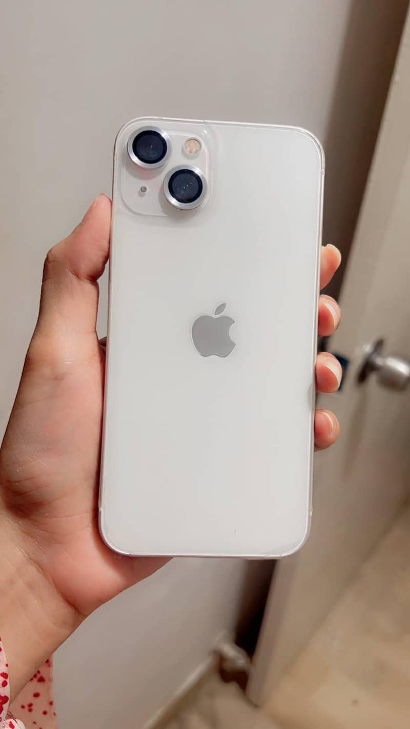 Apple iPhone 13 1