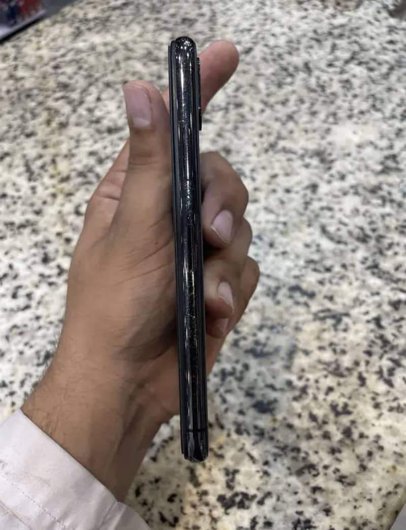 Apple iPhone X 2