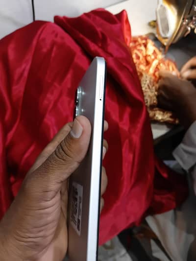 Infinix Hot 60i 6 128