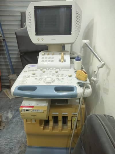Ultrasound Machine - Toshiba Original Japan / Ideal for Clinic & Hospi