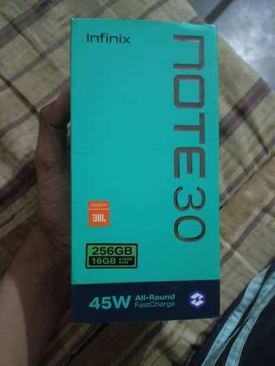 Infinix Note 30 – 16GB/256GB | 45W Fast Charging