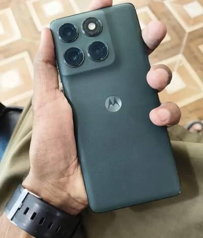 Motorola Edge 2025