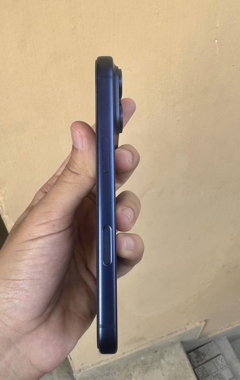 Apple iPhone 17 Pro 2