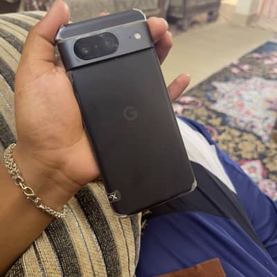 Google Pixel 8 Pro