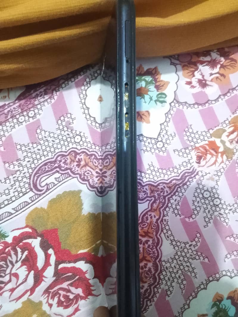 OPPO A3s 2