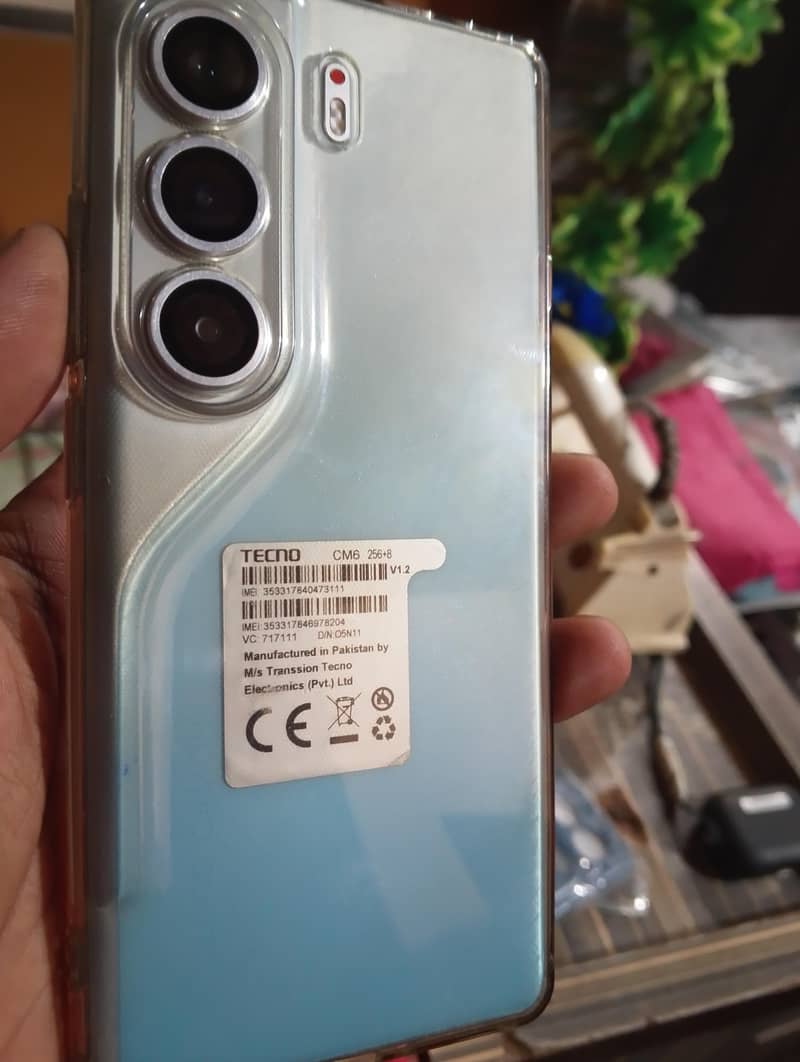 Tecno CAMON 40 Pro 1
