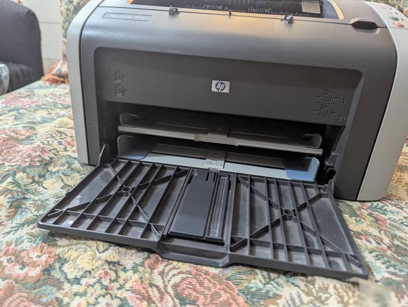HP Laserjet 1012 printer 1