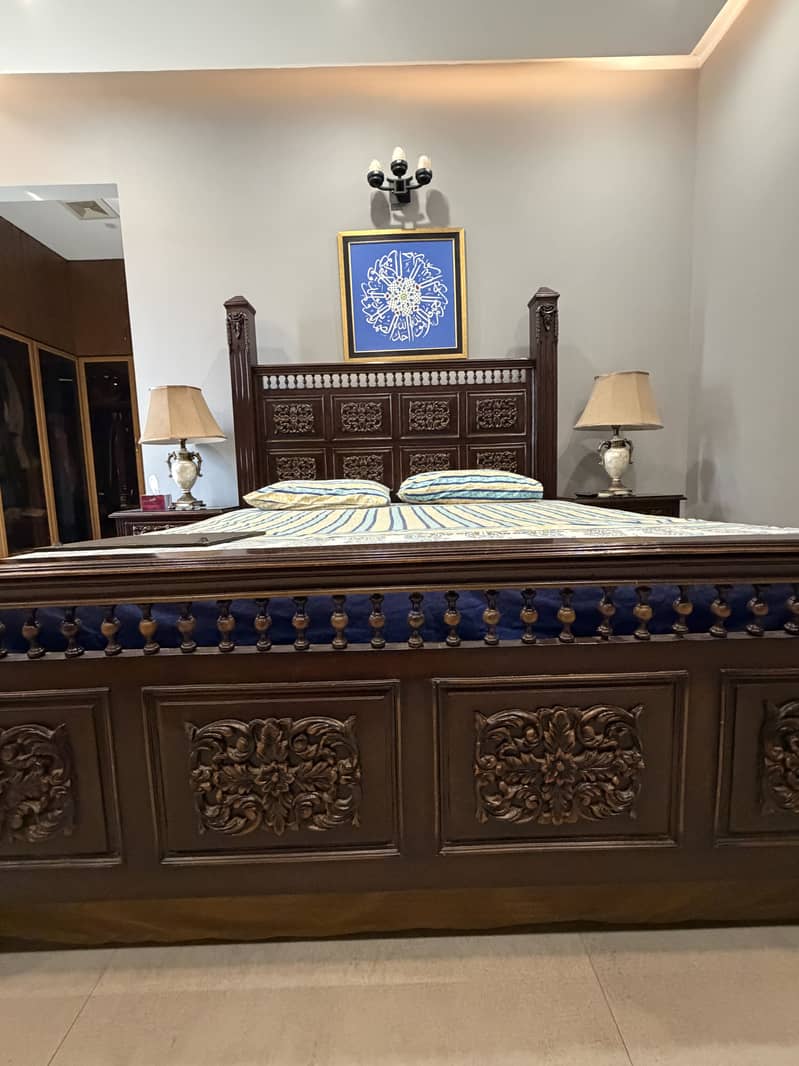Solid Wood bed set 2