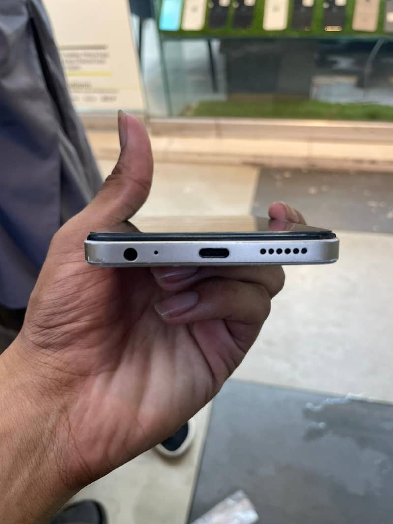 Tecno Spark Go 9