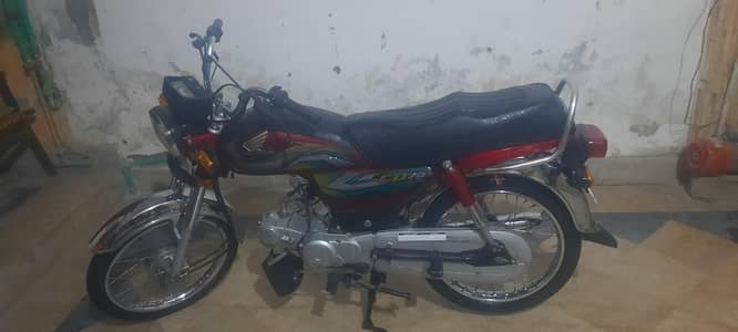 honda cd 70 neat and clean with tanki and tappay plastic sheet cover