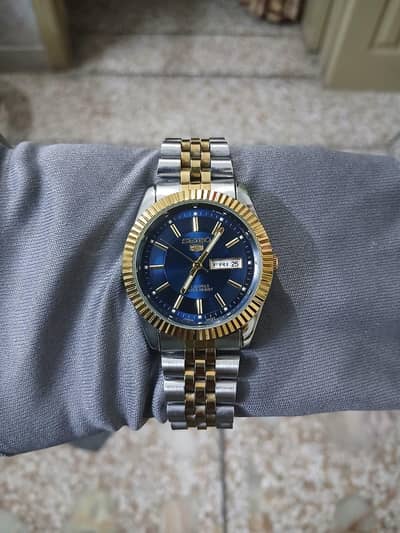 Seiko 5 (new condition)