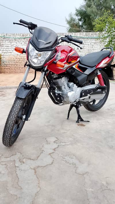 Honda CB125F for sale urgently