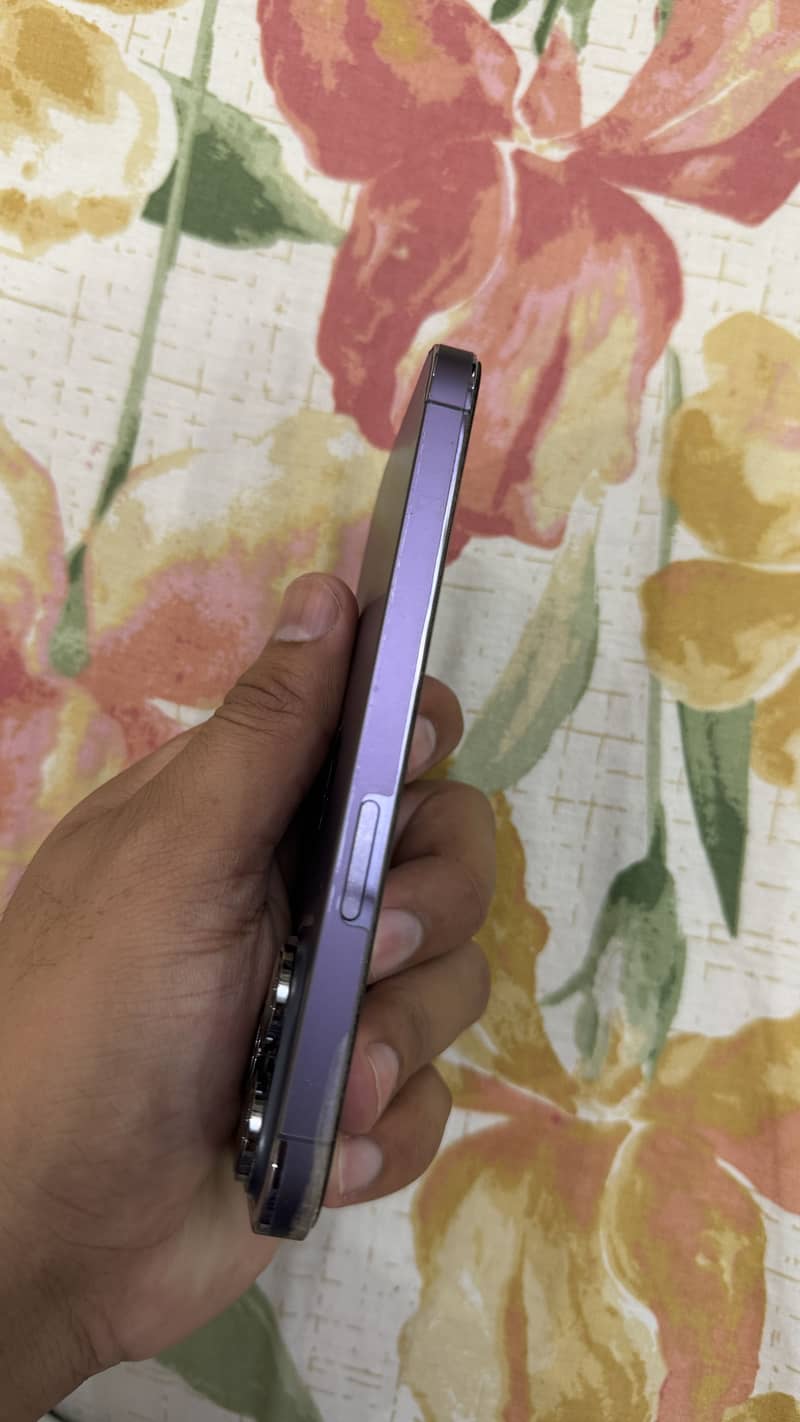 Apple iPhone 14 Pro 1