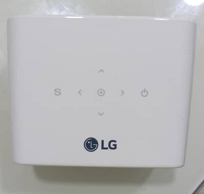 LG potable Led Projector HDMI ' USB &MHL Support Home Theater