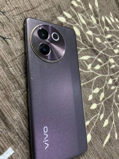 Vivo V30E 8+8/256GB 9/10 condition not open not repair