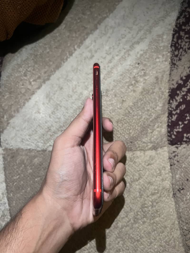 Apple iPhone 8 Plus 3