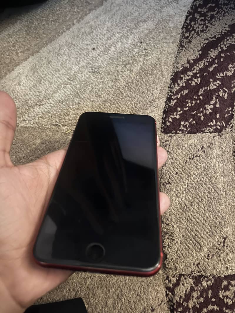 Apple iPhone 8 Plus 4