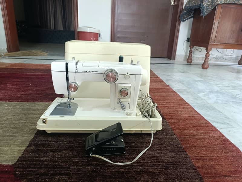 Janome Zigzag sewing machine 1
