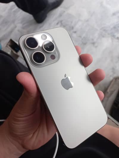 Apple iPhone 15 Pro