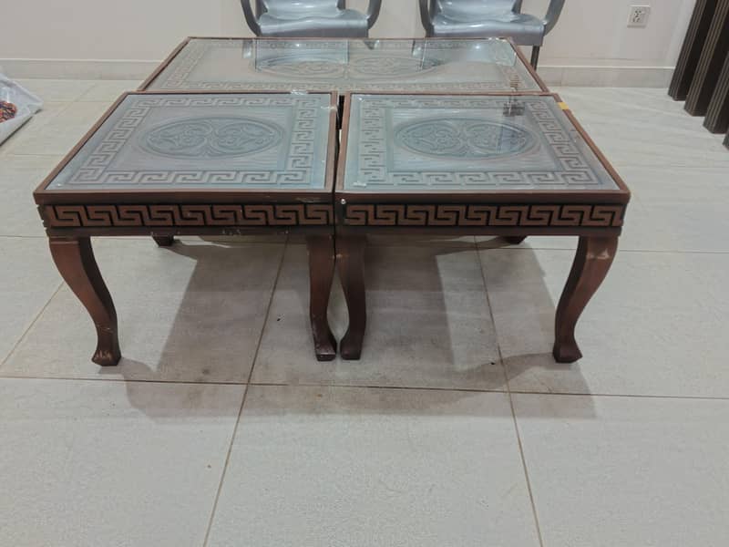 tables 0