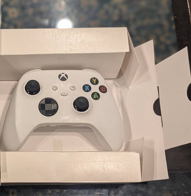 Xbox Series S/X Controller 0