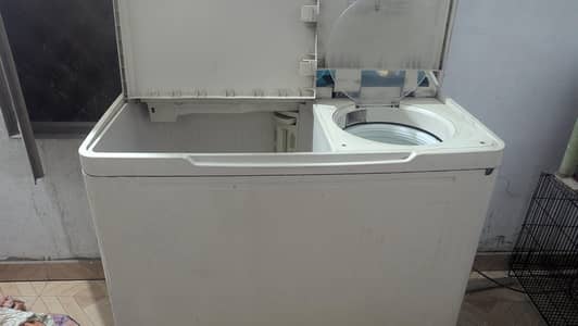 Haier Twin Tub Washing Machine HWM120-BS (Jumbo power)