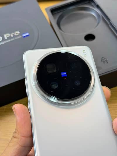 Vivo x200 Pro 16GB 512GB WhatsApp 03023991472