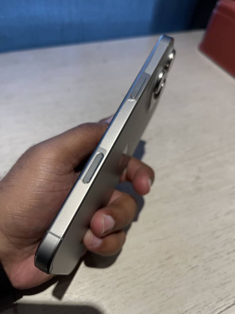 Iphone 16 pro Max 2