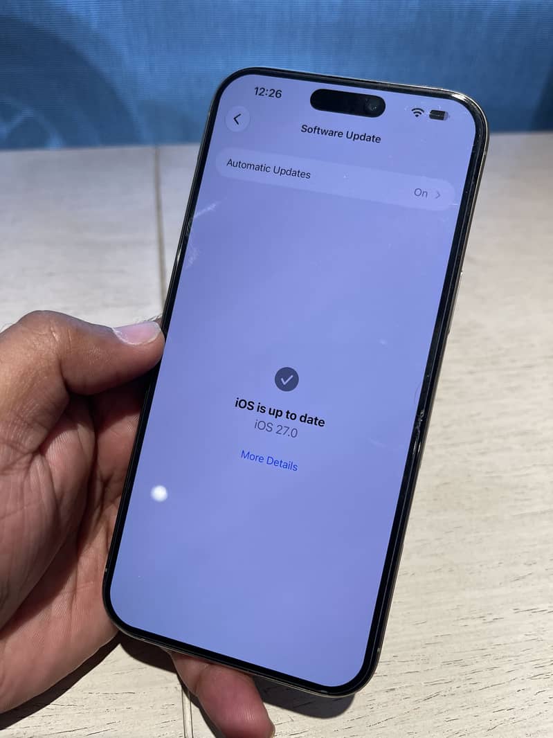 Iphone 16 pro Max 3