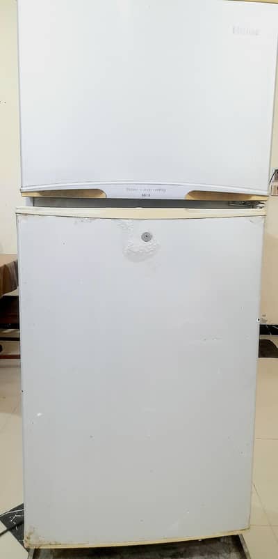 Grey Refrigerator – Excellent Condition & Powerful Freezing