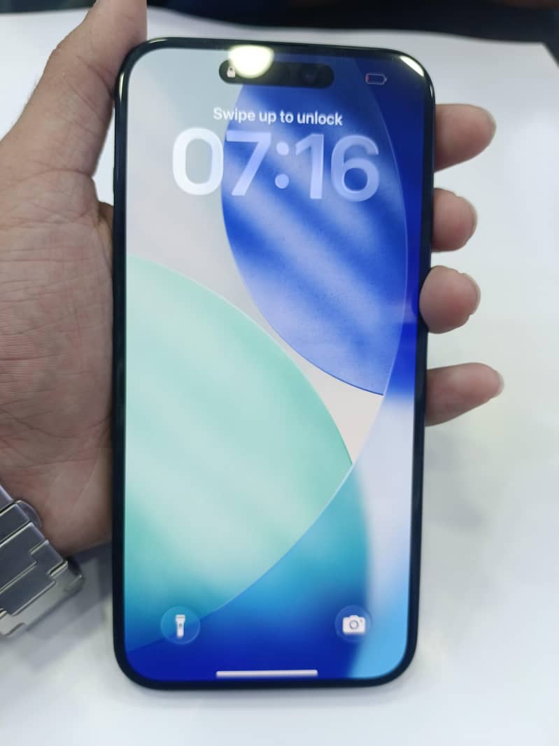 Apple iPhone 16 Plus JV 1