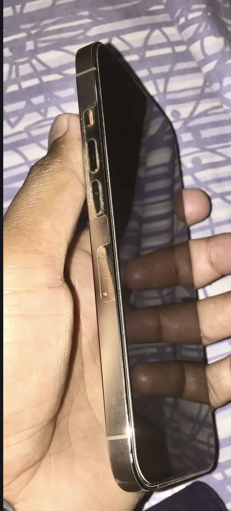 Apple iPhone 13 Pro 1