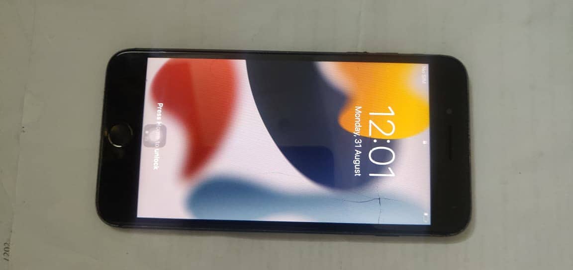 Apple iPhone 7 Plus 0