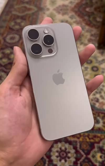 Apple iPhone 15 Pro