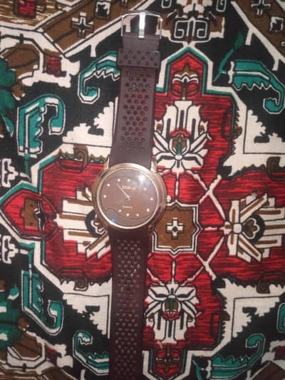 brown watch