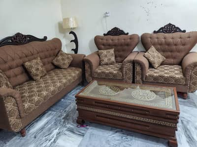 5 seater sofa set for sale used but condition likely new 10/10